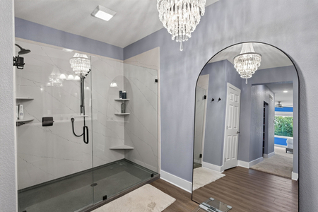Next Photo